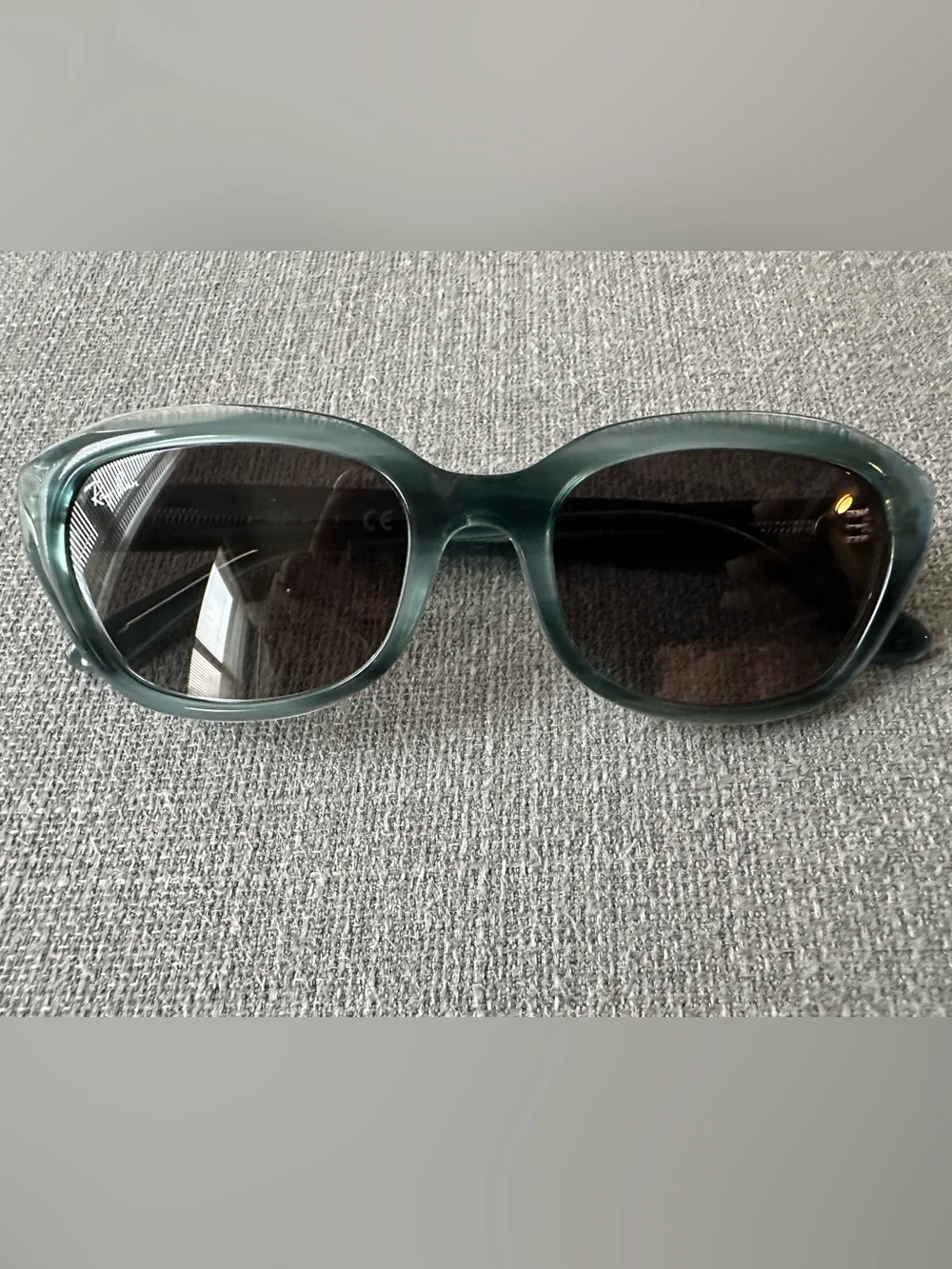 Ray-Ban authentic ray